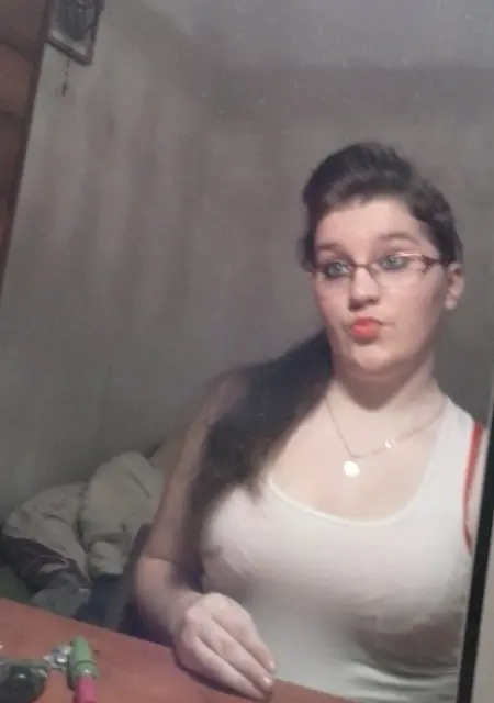 Эльвира з Козятин, мені 19 років, познайомлюсь для вірт