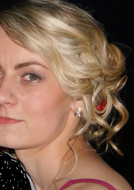 Я Оксана, 22 років, знайомлюсь для вірт у Коростишів