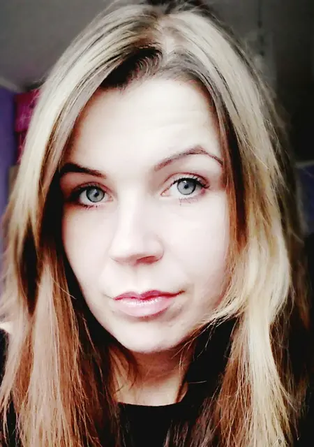 Я Жанна, 23 років, знайомлюсь для спілкування у Миколаєві