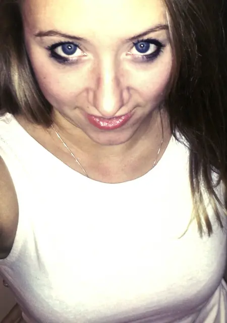 Евгения из Николаева, мне 25, познакомлюсь для вирта