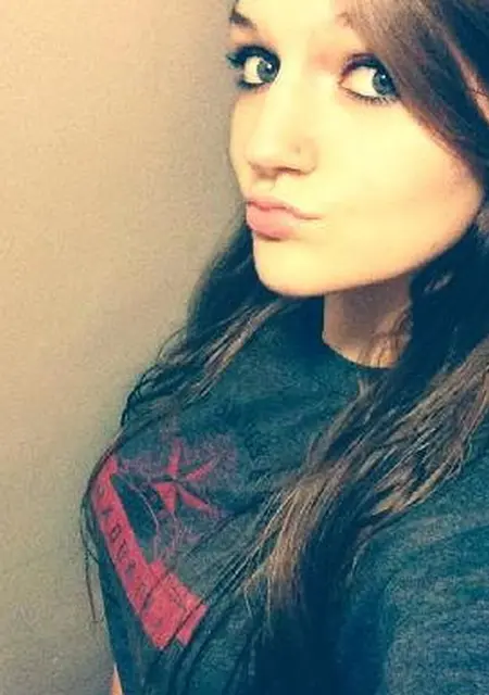 Я Ульяна, 24 років, знайомлюсь для постійних стосунків у Полтаве