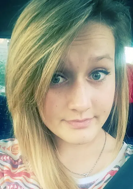 Я Валентина, 18, знакомлюсь для постоянных отношений в Охтирка