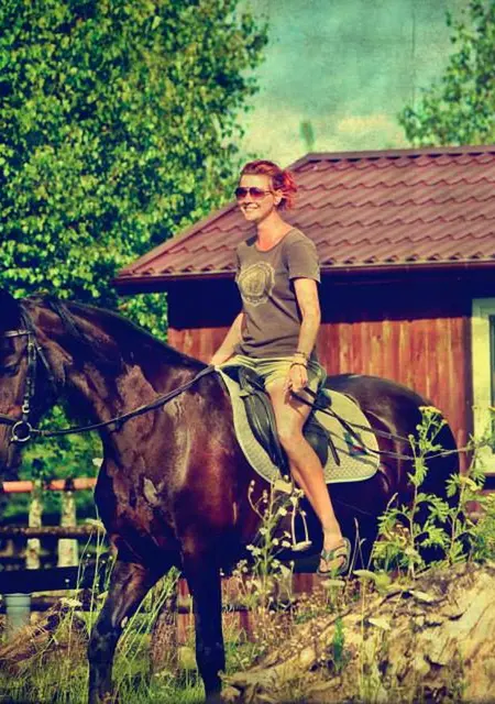 Лариса з Славуты, мені 27 років, познайомлюсь для вірт