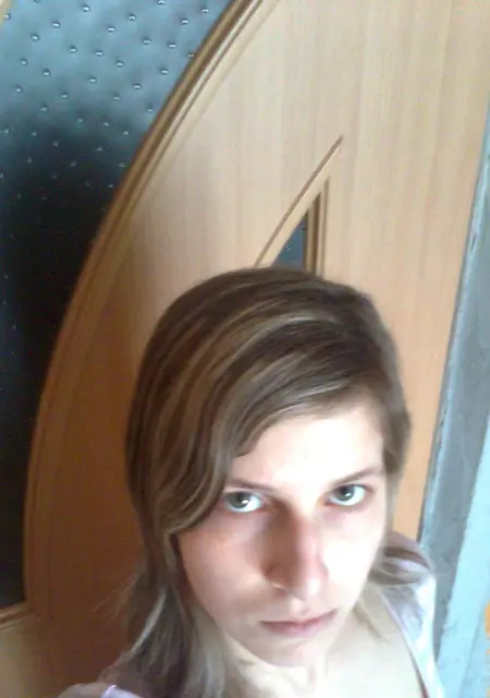 Я Алиса, 21 років з Чернівці, шукаю знайомство для постійні стосунки