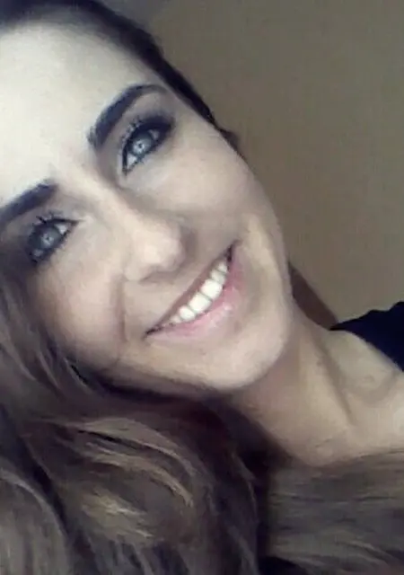 Я Эльвира, 22, из Воропаево, ищу знакомства на одну ночь