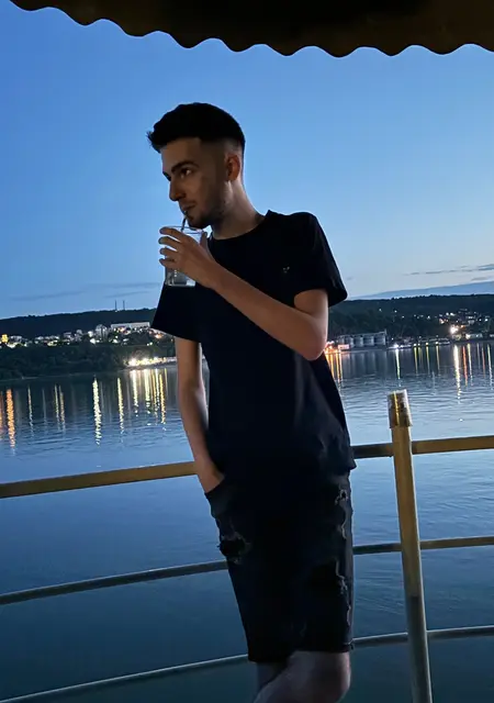 Tanase из Александрии, ищу на сайте знакомства на одну ночь