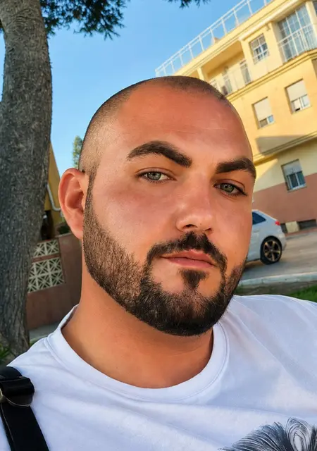 J Cr de Málaga, busco en el sitio lío de una noche