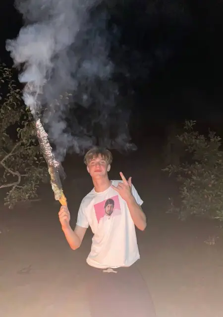 Я Олексій, 25 років, знайомлюсь для вірт у Novohrad-Volynskyi