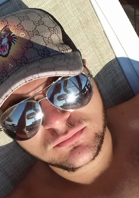 Сурик из Меппевшего, ищу на сайте знакомства без обязательств