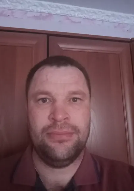 Dmitriy з Білокуракине, мені 40 років, познайомлюсь для постійних стосунків