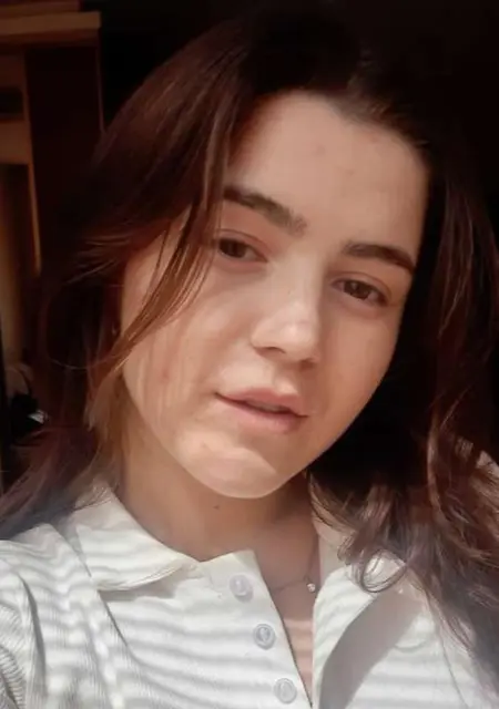 Alina de Madrid, tengo 20 años, lista para conocer para pasatiempo agradable