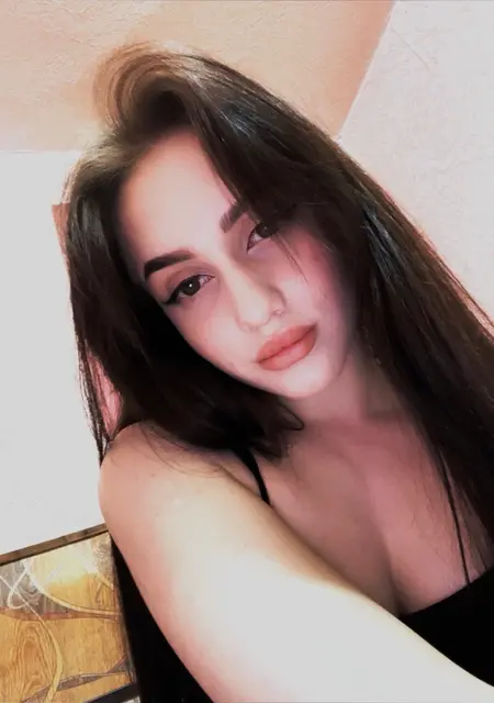 Мария з Горлівка, мені 19 років, познайомлюсь для спілкування