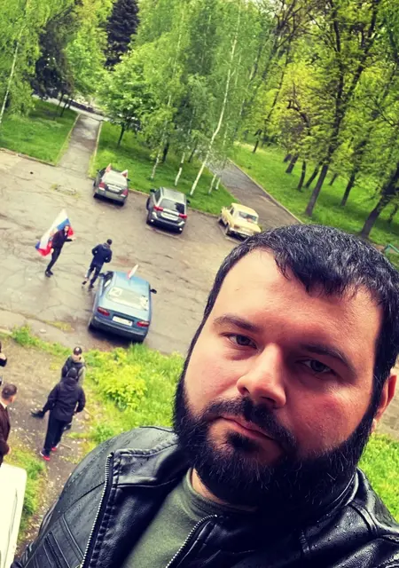 Данил из Донецка, мне 28, познакомлюсь для вирта