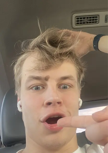 Никита из Ногинска, мне 23, познакомлюсь для постоянных отношений