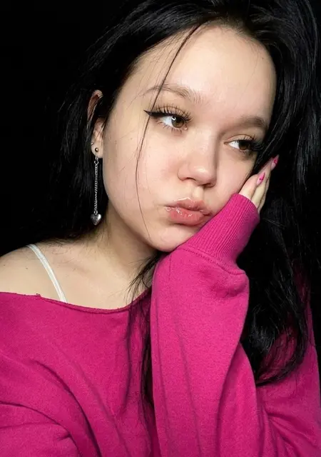 Алена из Токио, мне 22, познакомлюсь без обязательств