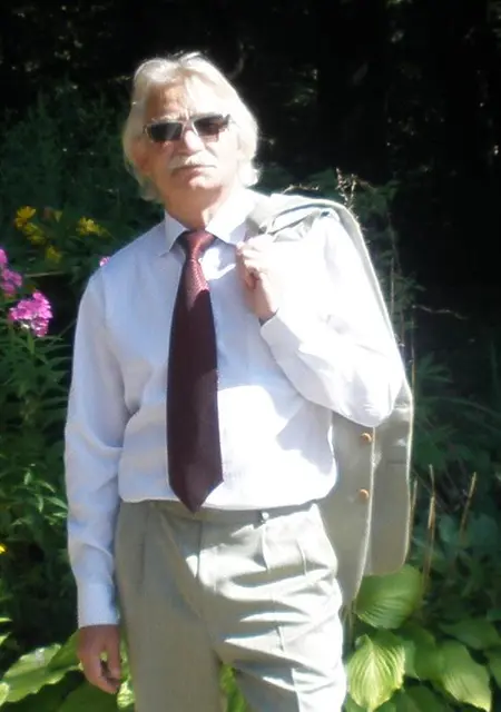 Я Viktor, 69, из Львова, ищу знакомства без обязательств