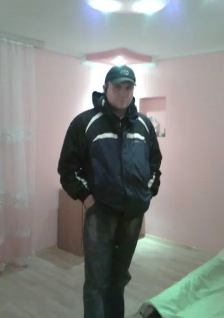 Я Roma, 40 років, знайомлюсь без зобов'язань у Чернівці