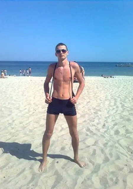 Дмитрий из Чугуева, мне 33, познакомлюсь для общения