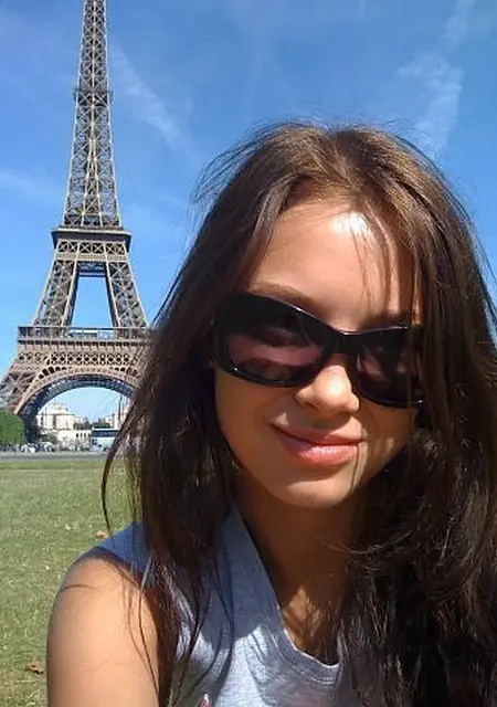 Карина из Актау, ищу на сайте общение