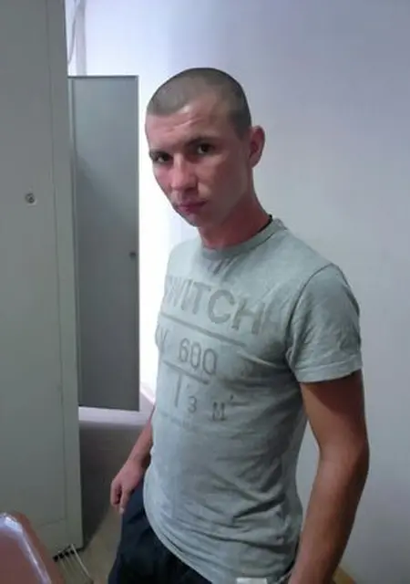 Олег из Бердянска, мне 41, познакомлюсь на одну ночь