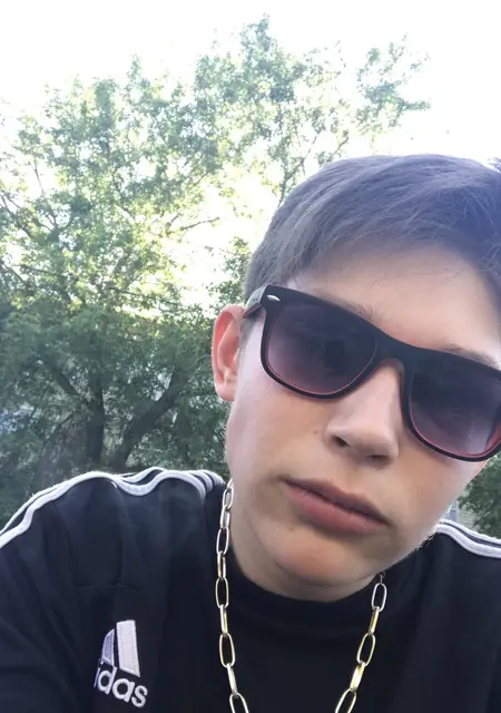 Илья из Франкфурта-на-майне, ищу на сайте знакомства на одну ночь