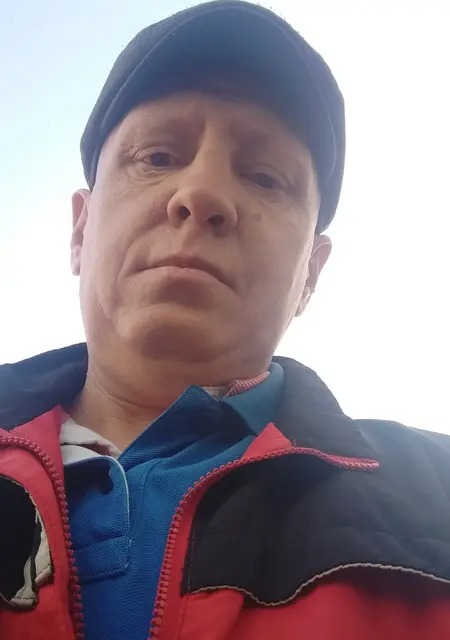 Гена из Барановичей, ищу на сайте знакомства на одну ночь