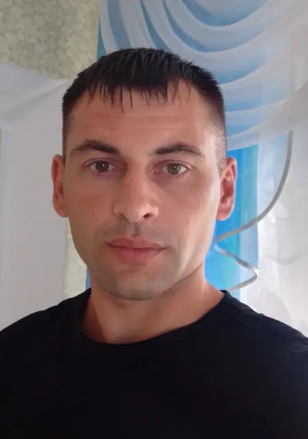 Я Денис, 32, из Тирасполя, ищу знакомства без обязательств