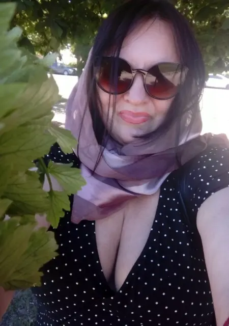 Оксана из Киева, мне 51, познакомлюсь без обязательств