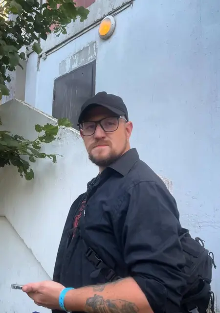 Иван из Амстердама, мне 29, познакомлюсь для общения