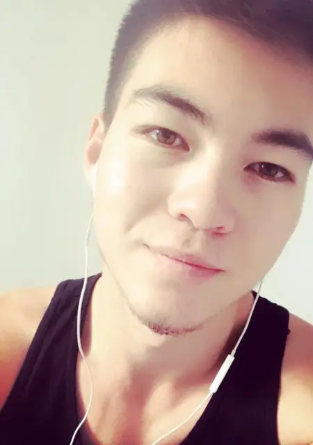 Адилет из Атырау, мне 28, познакомлюсь для общения