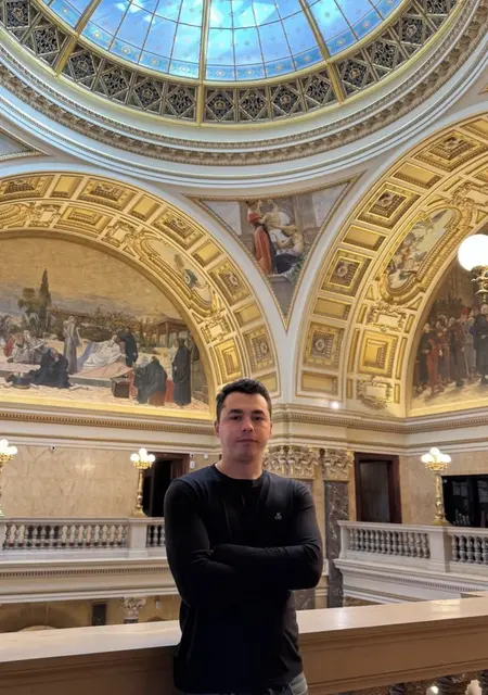 Я Jevhen, 27, знакомлюсь для постоянных отношений в Брно