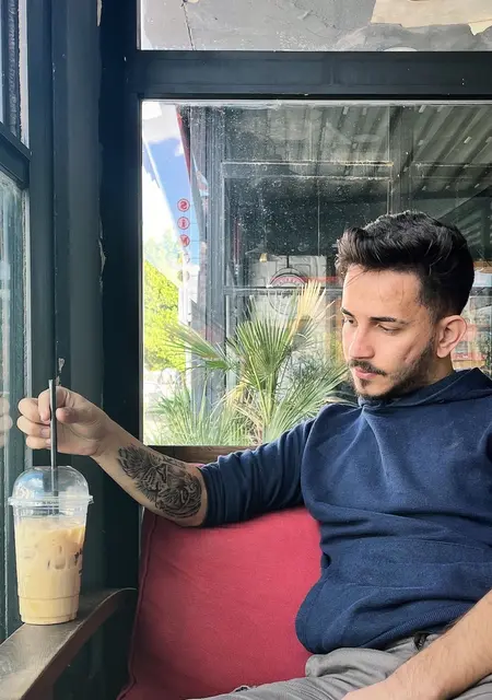 Bünyamin из Анталии, мне 27, познакомлюсь на одну ночь