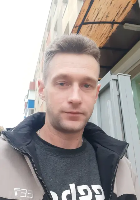 Артур из Гродно, мне 43, познакомлюсь на одну ночь