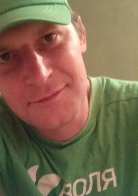 Влад з Тернополя, мені 45 років, познайомлюсь для постійних стосунків