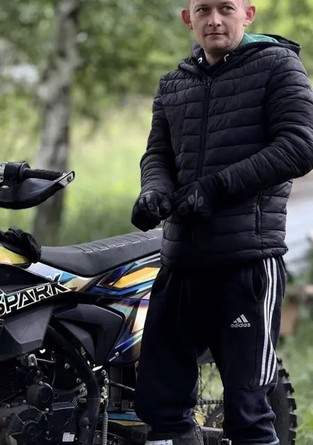 Я Александр, 30 років, знайомлюсь для відкриті стосунки у Києві