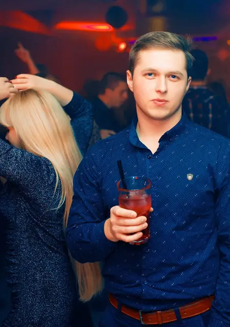 Я Алекс, 32, из Гомеля, ищу знакомство для общения