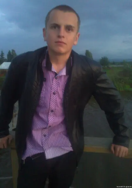 Я Wowa, 29 років, знайомлюсь для дружби у Івано-Франківську