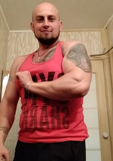 Leonid из Никополя, ищу на сайте приятное времяпровождение