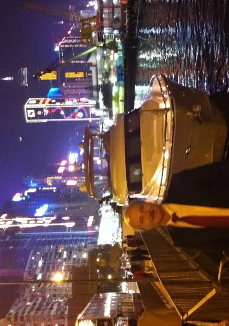 Viktor из Киева, мне 60, познакомлюсь для приятного времяпровождения