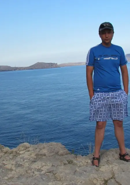 Сергей з Чернівців, мені 44 років, познайомлюсь для постійних стосунків