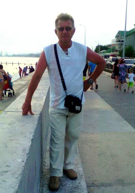 Я Сергей, 58, знакомлюсь без обязательств в Сумах