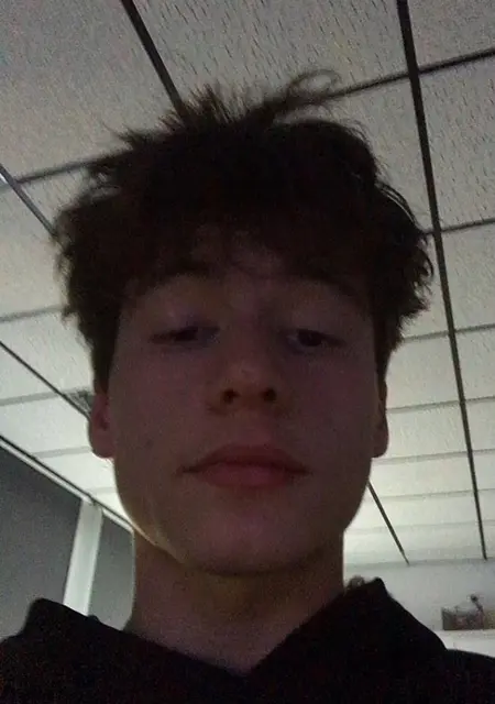 Anton з Павлограда, шукаю на сайті знайомства на одну ніч