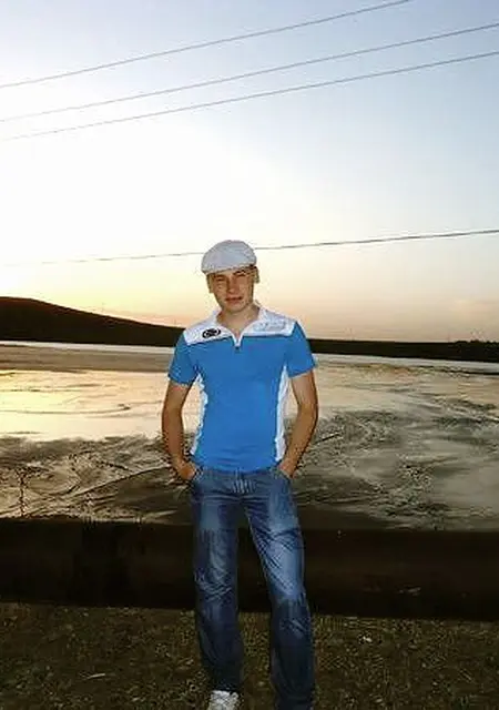 Я Роман, 34, знакомлюсь для дружбы в Усть-Каменогорске