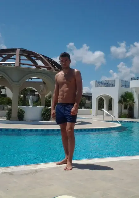 Я Дмитрий, 37 років з Луцька, шукаю знайомства без зобов'язань