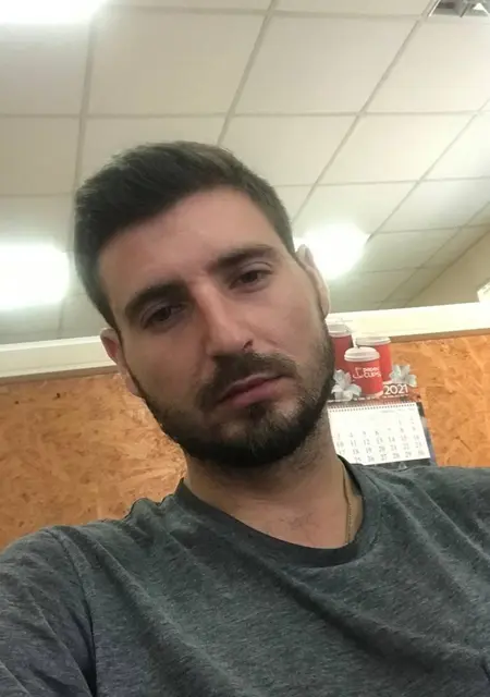 Олег з Хмельницького, шукаю на сайті спілкування