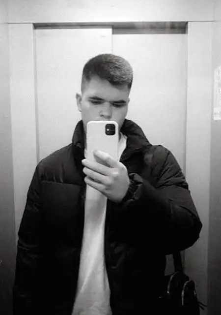 Дмитрий из Смелы, мне 26, познакомлюсь на одну ночь