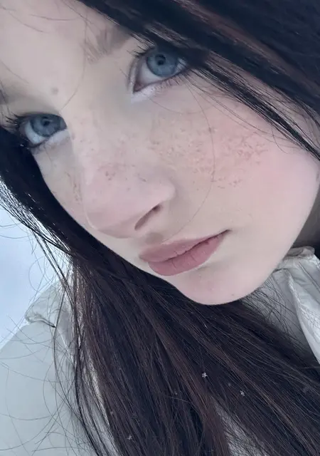 Вайли з Львова, мені 18 років, познайомлюсь для спілкування