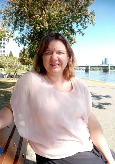 Carola из Берлина, мне 38, познакомлюсь