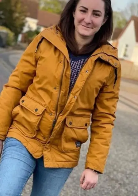 Agi из Лондона