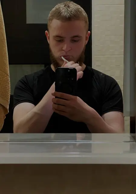 Roma из Ужгорода, ищу на сайте приятное времяпровождение